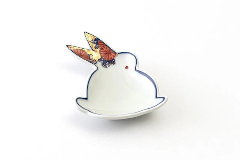 Small rabbit-shaped dish, Old Imari style