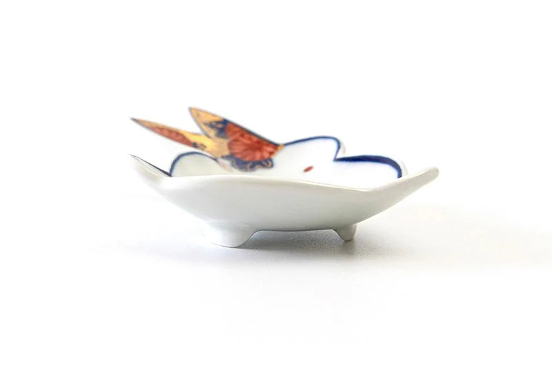 Small rabbit-shaped dish, Old Imari style