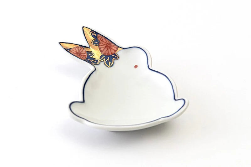 Rabbit-shaped individual plates, Old Imari style