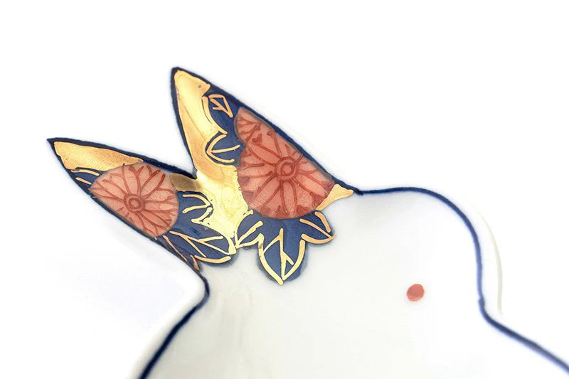 Rabbit-shaped individual plates, Old Imari style