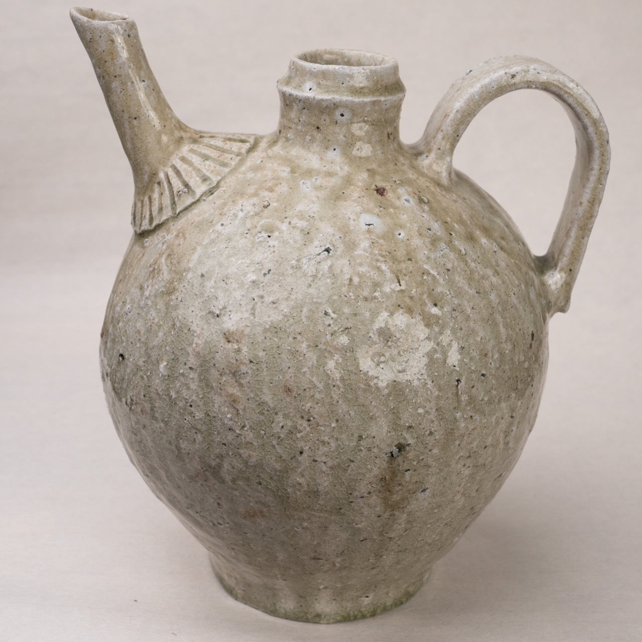 【福島真弥】009_灰釉注器型花器