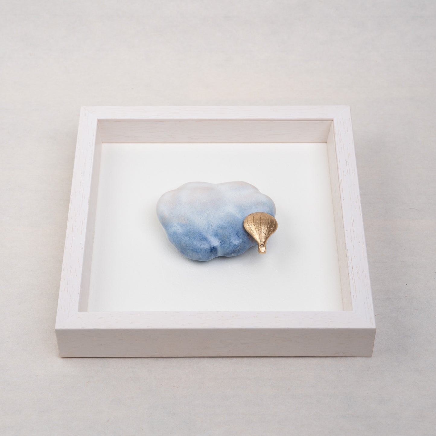 【伴 善雄】07_額装「 Baloon 」(White)