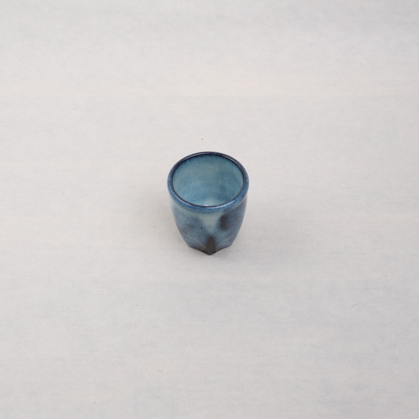 【伴 善雄】17_白萩釉六角ショット