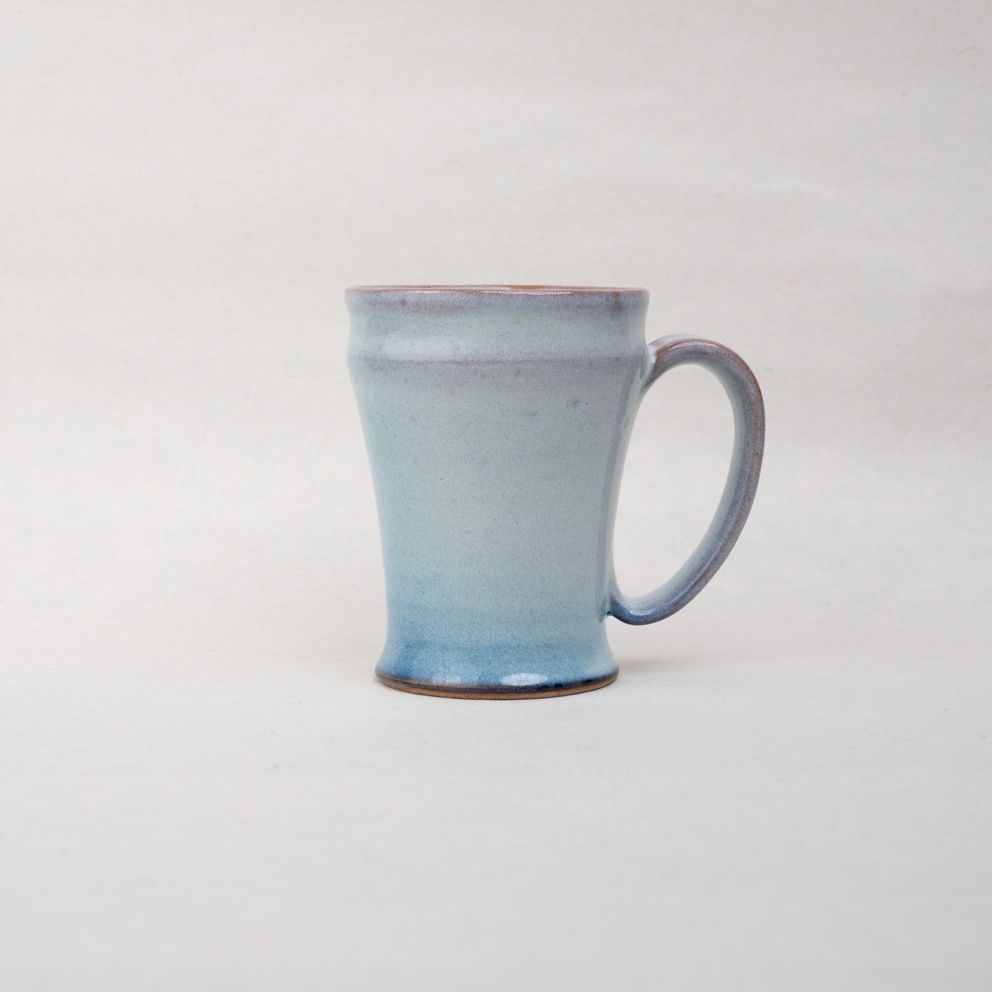 【伴 善雄】18_白萩釉マグカップ