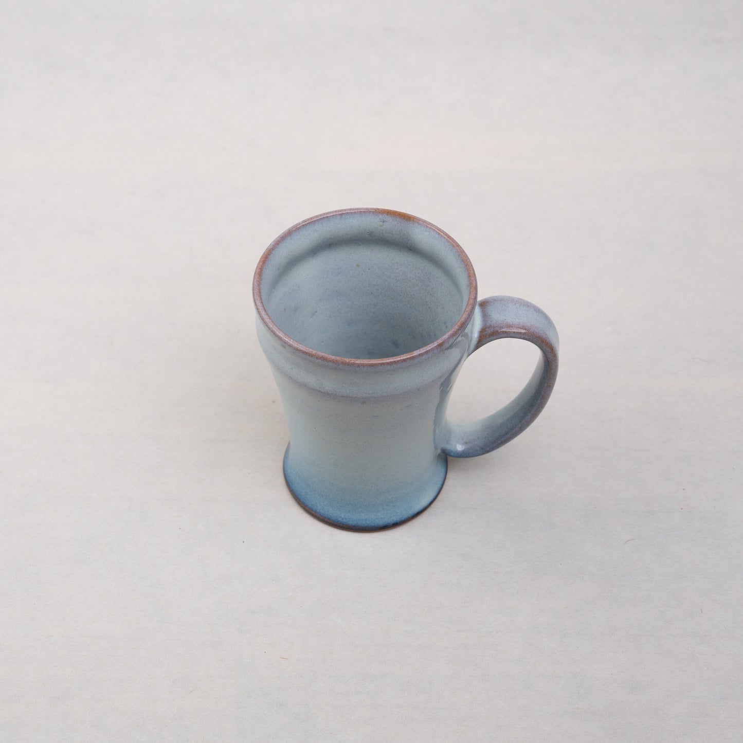 【伴 善雄】18_白萩釉マグカップ