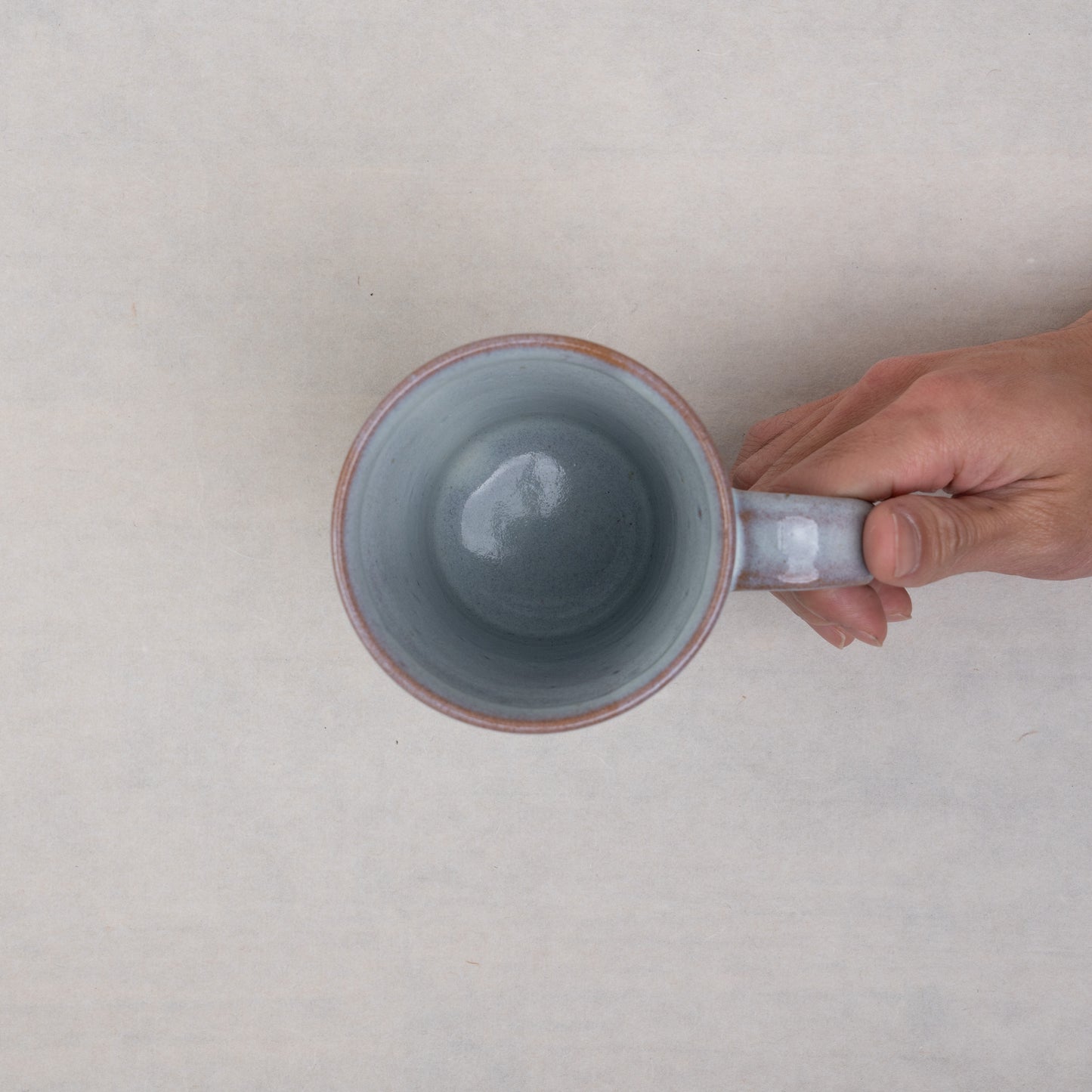 【伴 善雄】18_白萩釉マグカップ