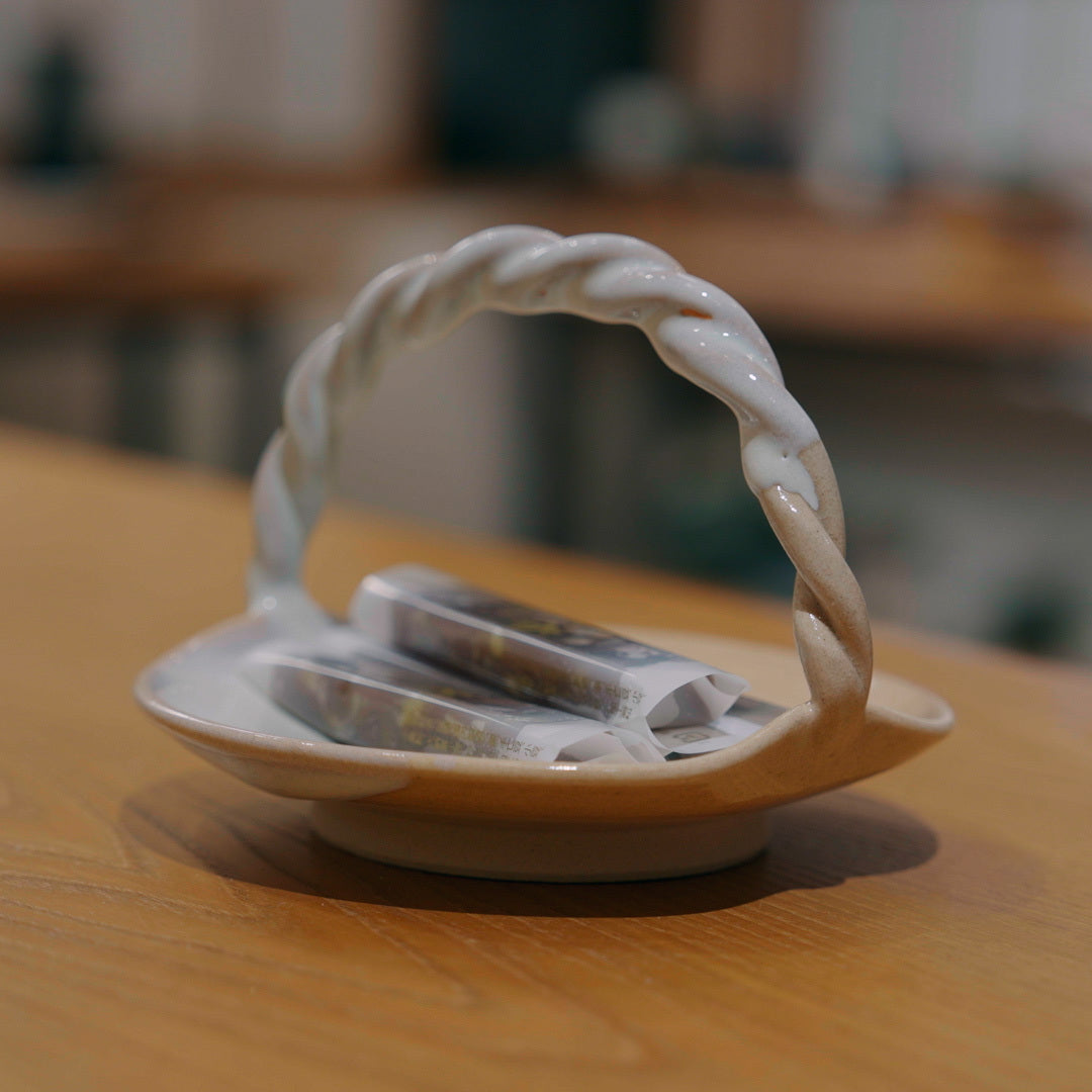 【伴 善雄】09_手付き皿(大)