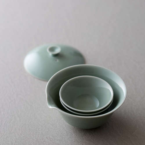 宝瓶、湯呑2個セット 青磁 – Narrative Platform