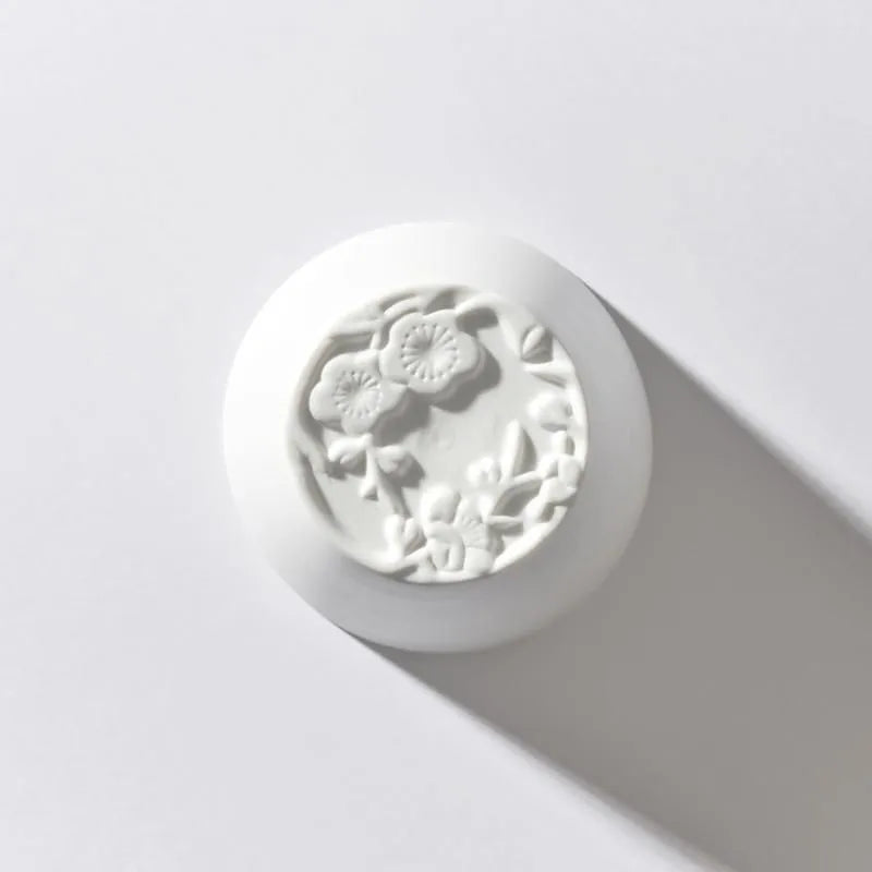 Ume Cup, Paulownia Box, White Porcelain