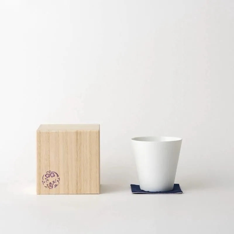 Ume Cup, Paulownia Box, White Porcelain