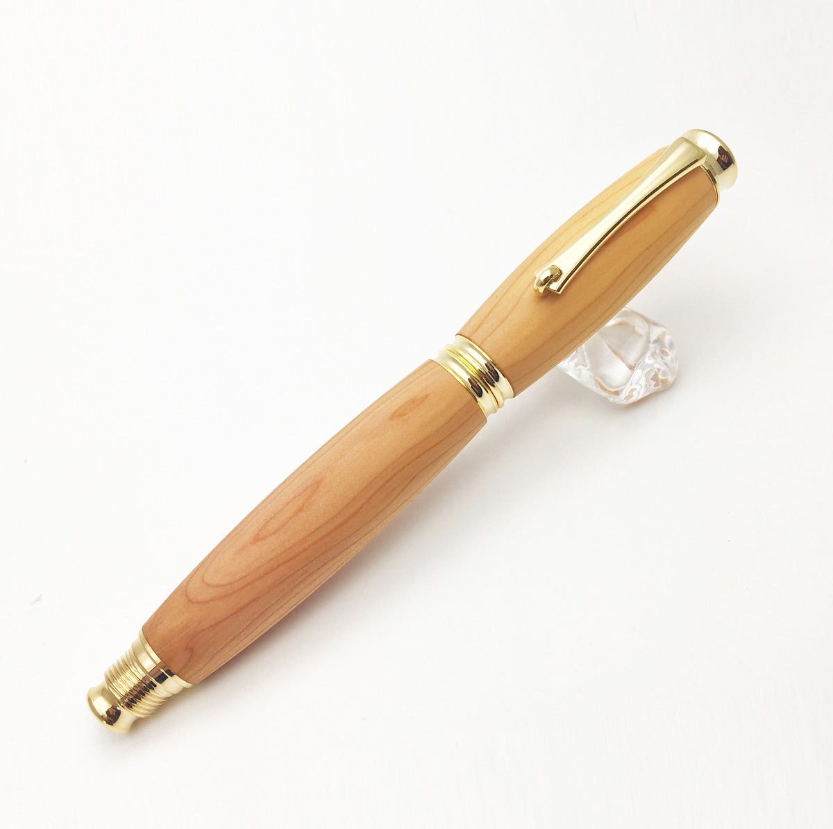 16 Fine Wood Fountain Pen / Ichii