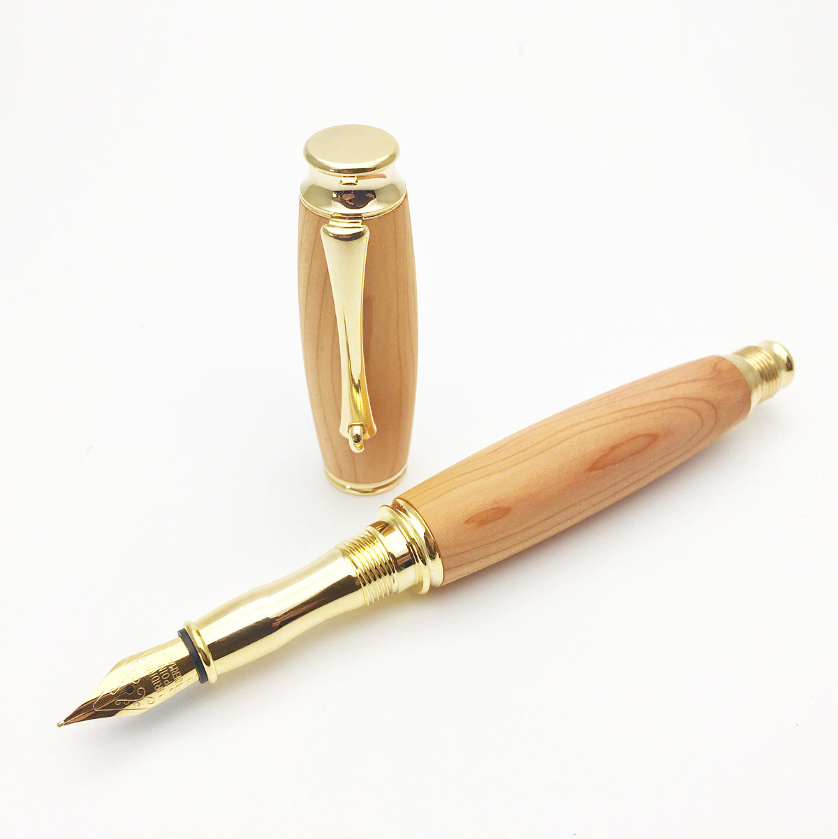 16 Fine Wood Fountain Pen / Ichii