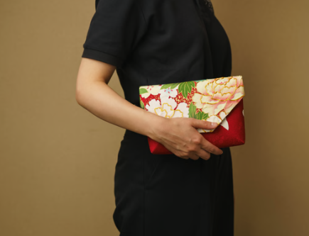 Traditional "Sukiya" Clutch (Red)