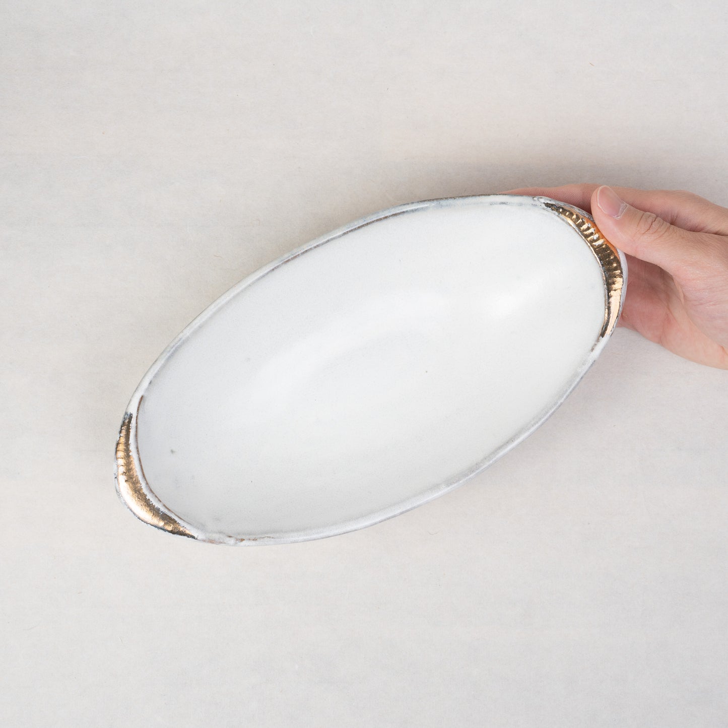 [Hiroko Ban] 49_Gold-painted oval bowl 