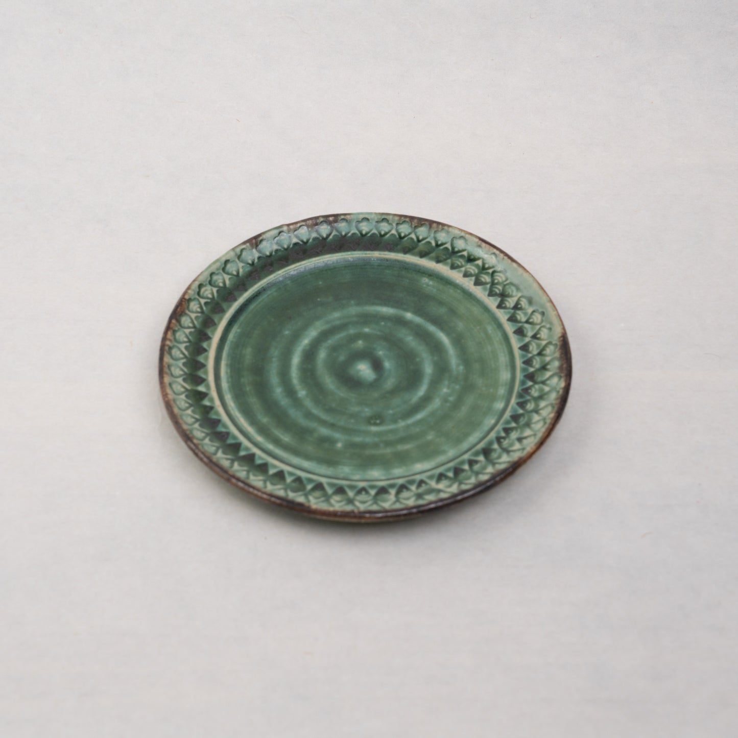 [Hiroko Ban] 28_Printed 6-inch plate (green glaze) 