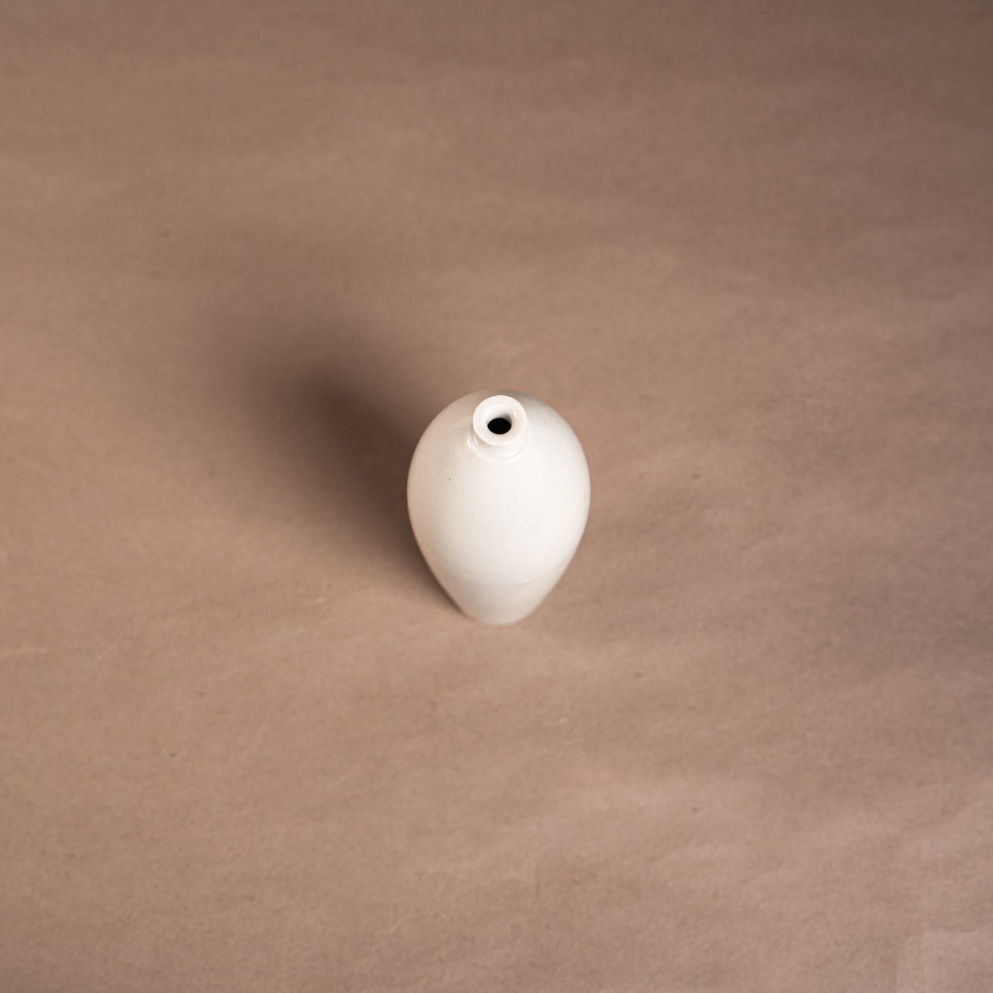 [Koreya Anan] White porcelain ridged vase① (one of a kind) 