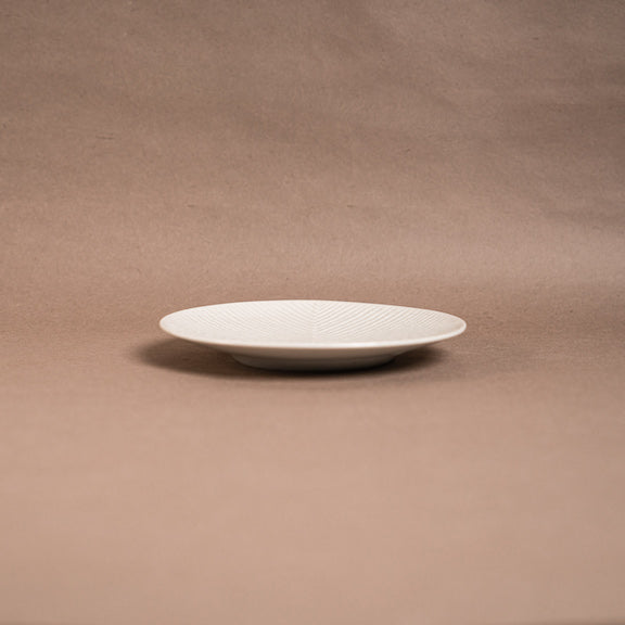[Koreya Anan] White porcelain ridged 5.5 inch plate 